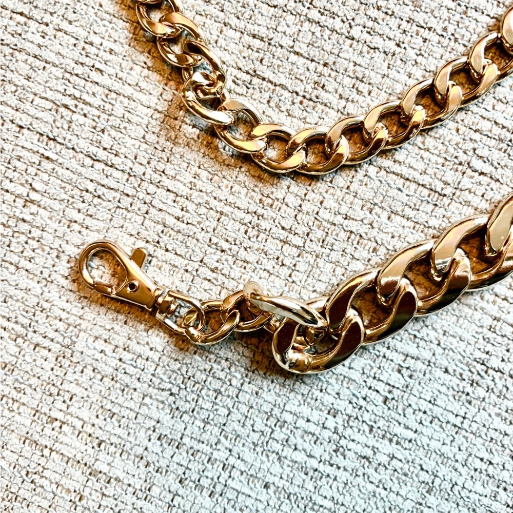 Gold Chain-link Belt cinched style- add structure with large gold band - Picture 8 of 8